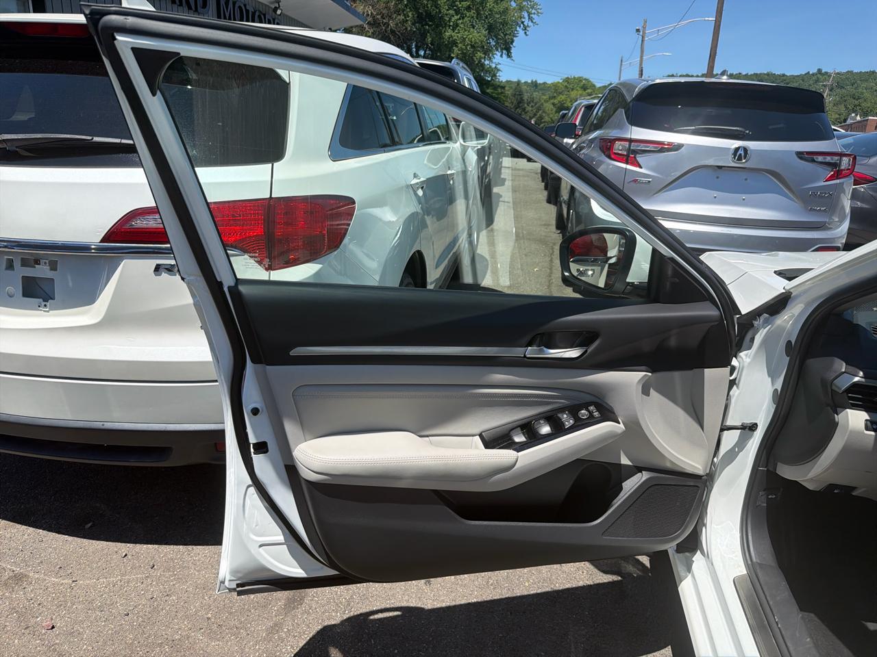 Nissan Altima 2.5 SL AWD Sedan 2023