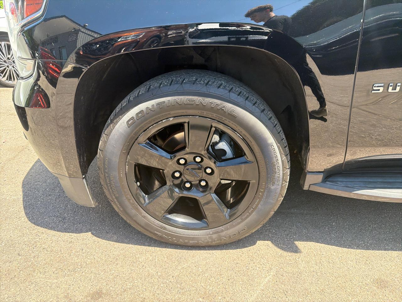 Chevrolet Suburban 4WD 4dr 1500 LT 2018