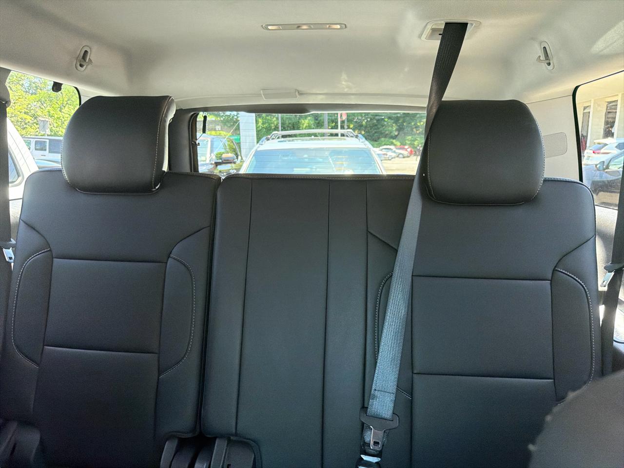 Chevrolet Suburban 4WD 4dr 1500 LT 2018