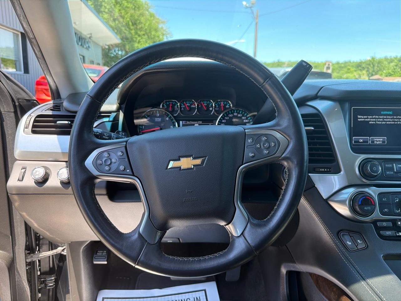 Chevrolet Suburban 4WD 4dr 1500 LT 2018