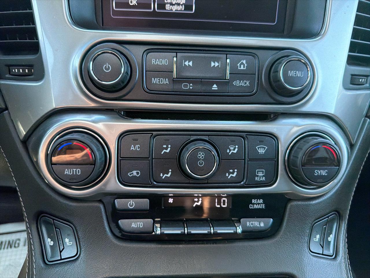 Chevrolet Suburban 4WD 4dr 1500 LT 2018