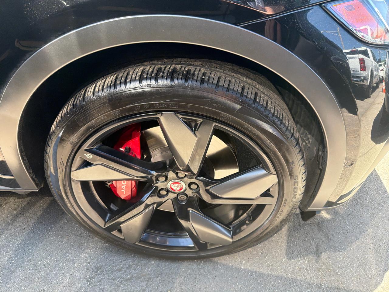 Jaguar F-Pace SVR AWD 2021