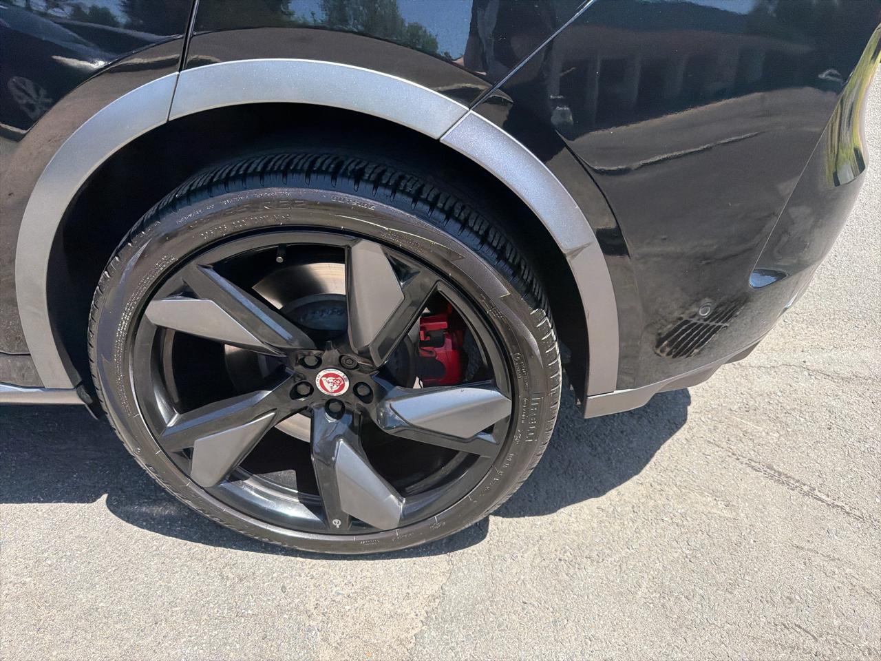 Jaguar F-Pace SVR AWD 2021