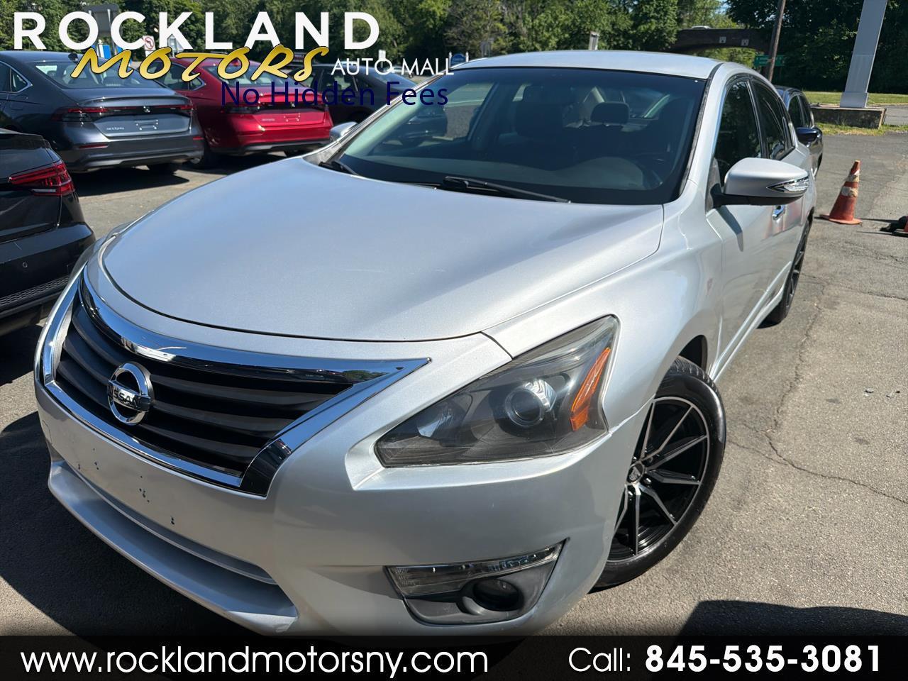 2013 Nissan Altima's photo