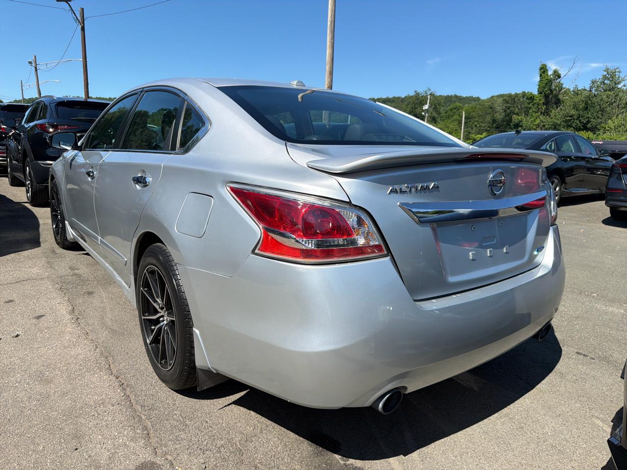 Nissan Altima 4dr Sdn I4 2.5 SL 2013