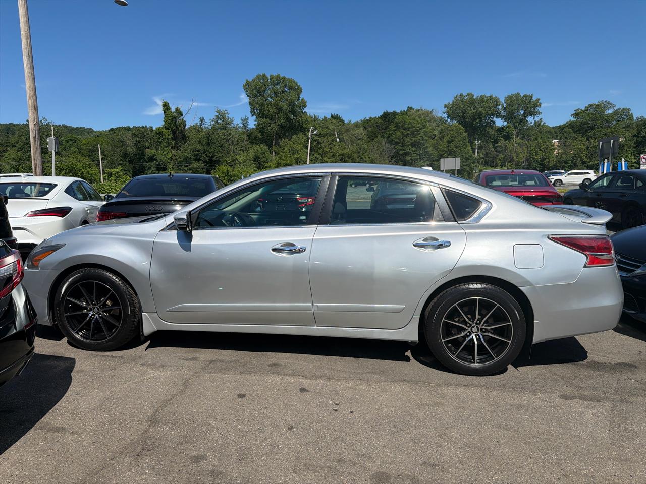 Nissan Altima 4dr Sdn I4 2.5 SL 2013