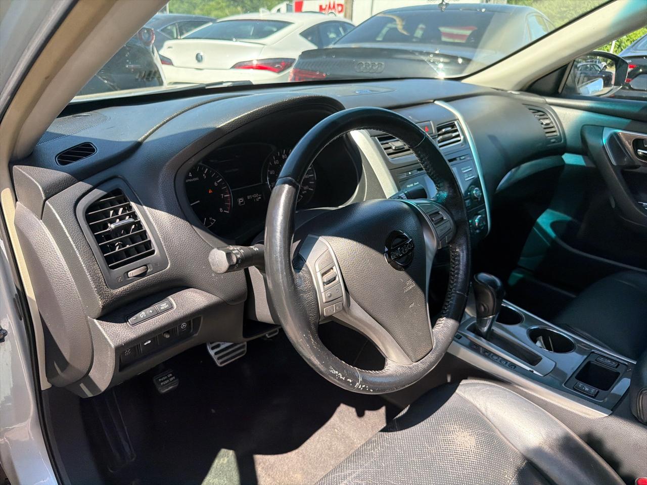 Nissan Altima 4dr Sdn I4 2.5 SL 2013