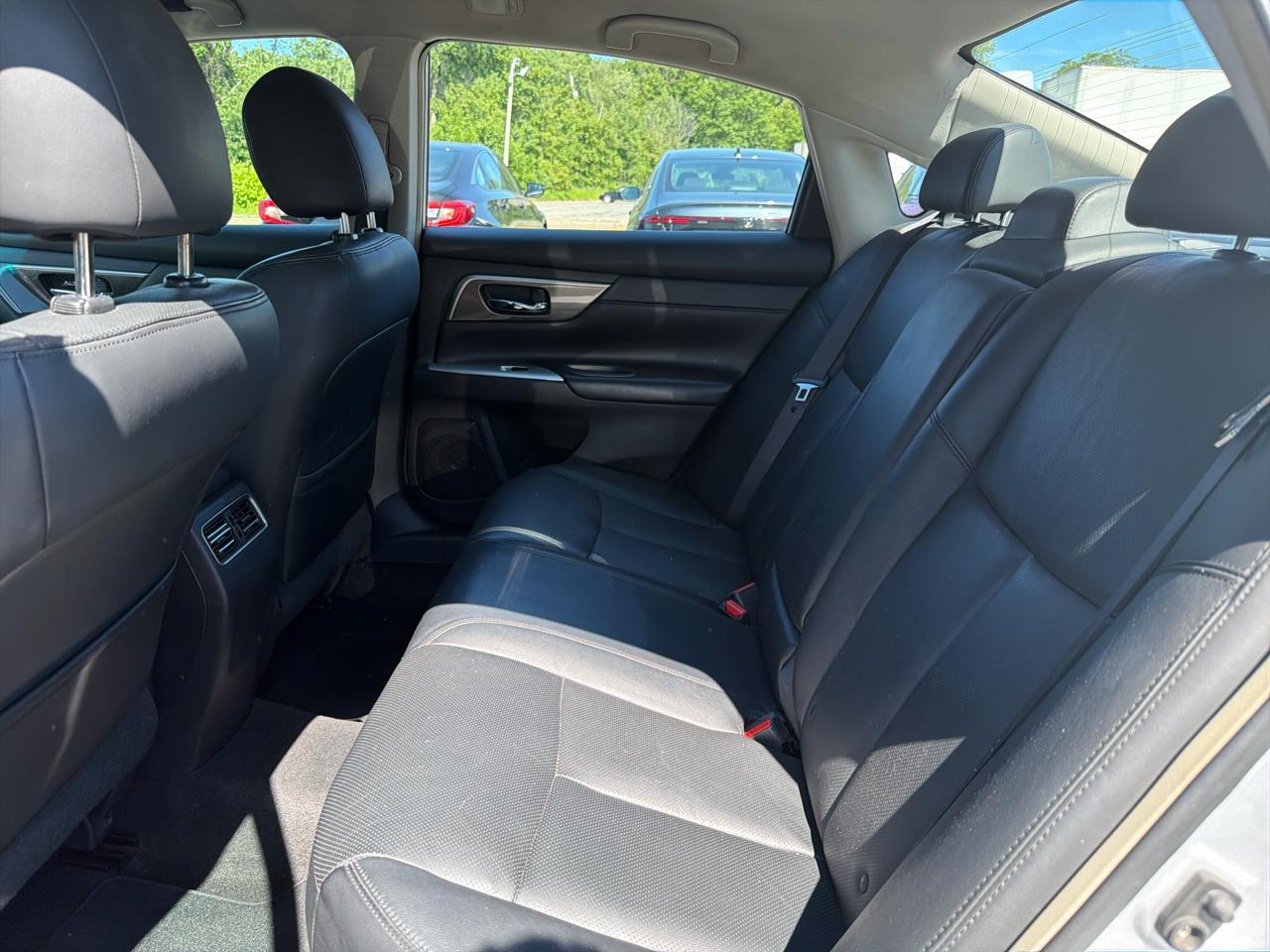 Nissan Altima 4dr Sdn I4 2.5 SL 2013