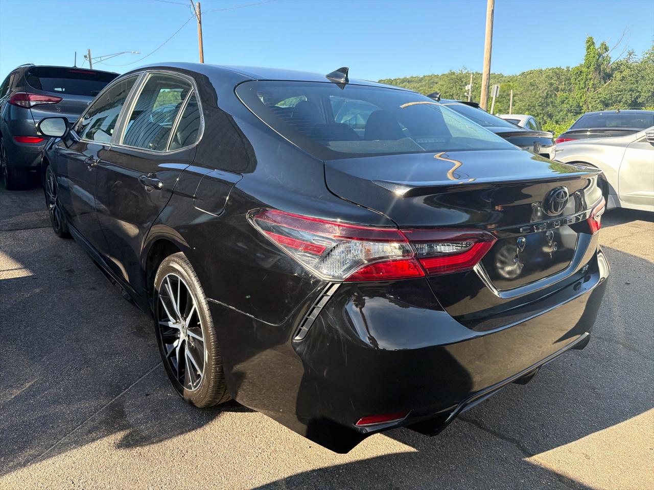 Toyota Camry SE Auto (Natl) 2024