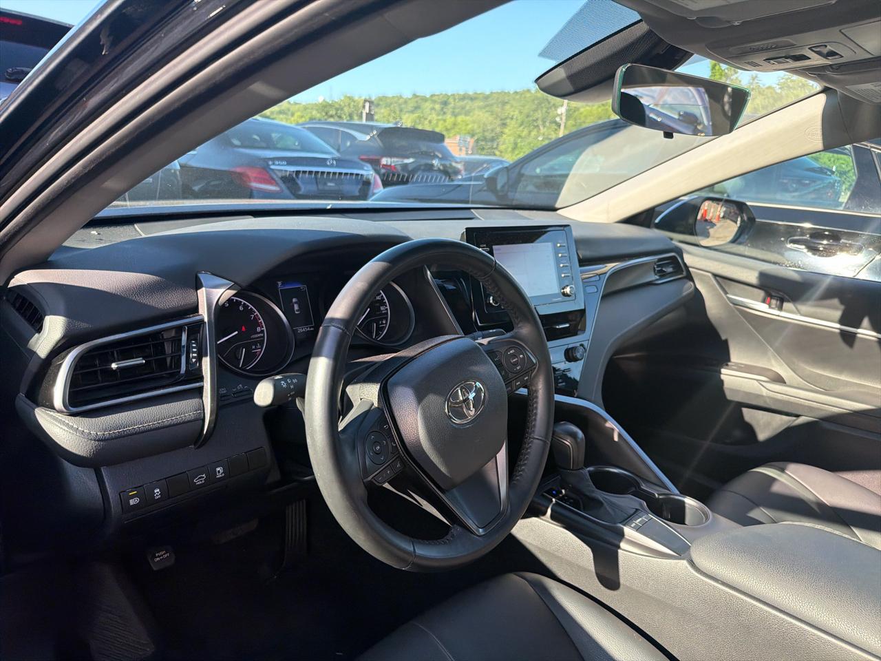 Toyota Camry SE Auto (Natl) 2024