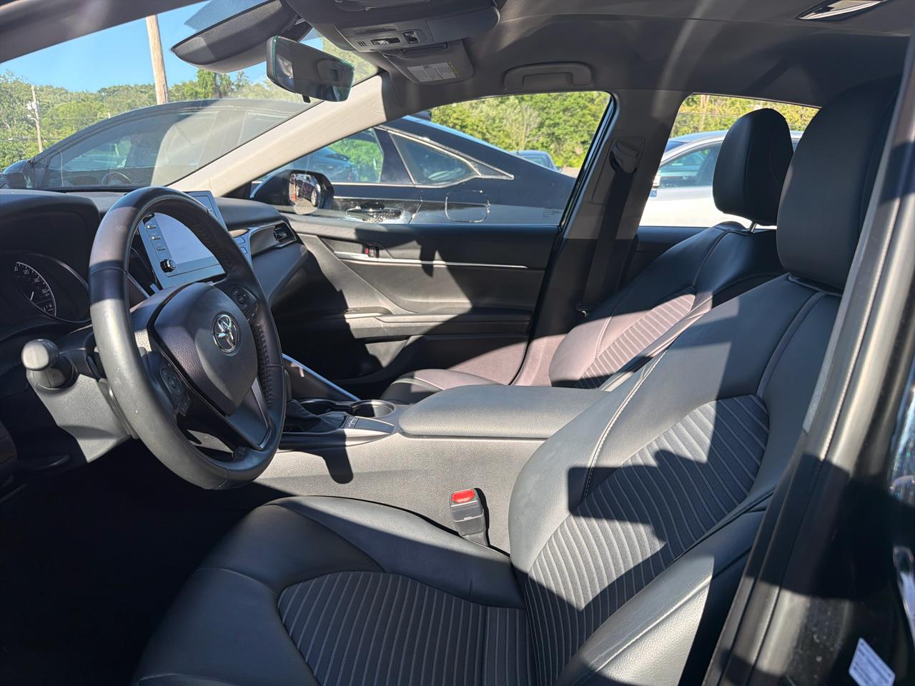 Toyota Camry SE Auto (Natl) 2024