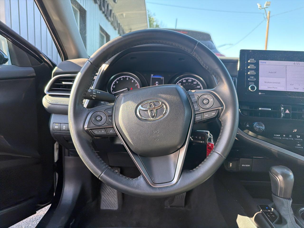 Toyota Camry SE Auto (Natl) 2024