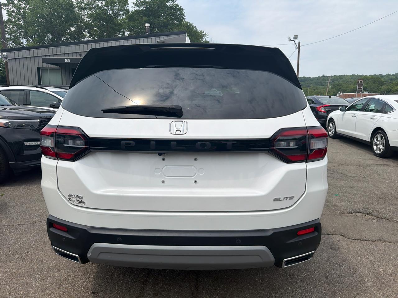 Honda Pilot Elite AWD 2023