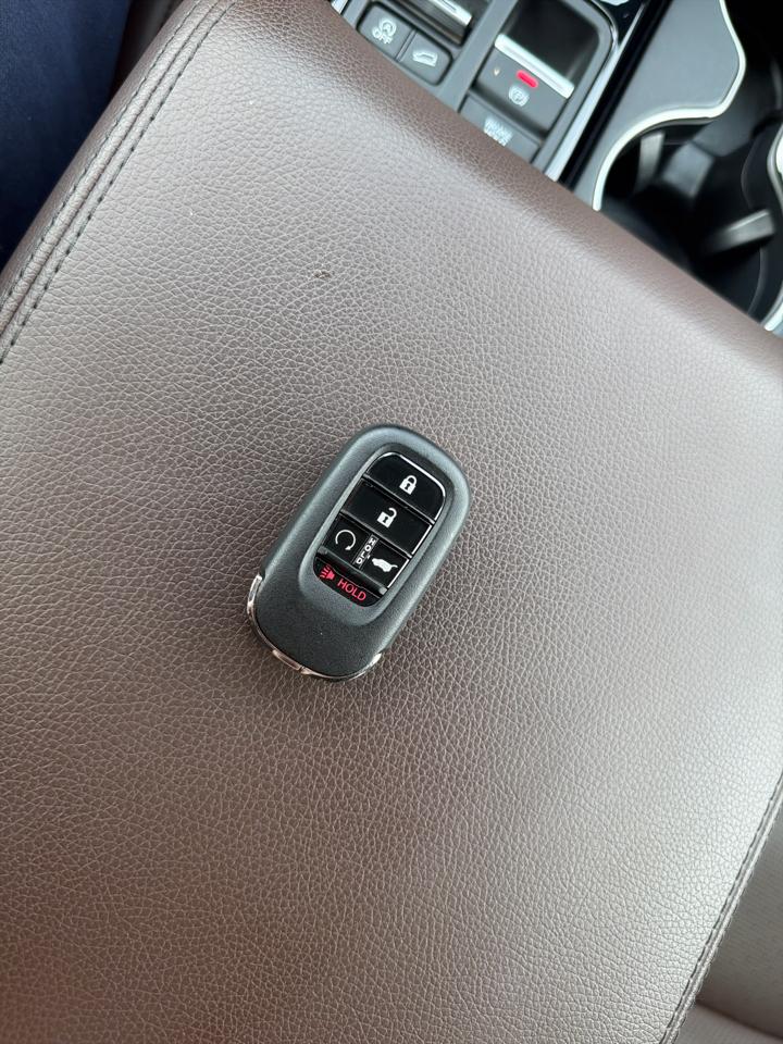 Honda Pilot Elite AWD 2023