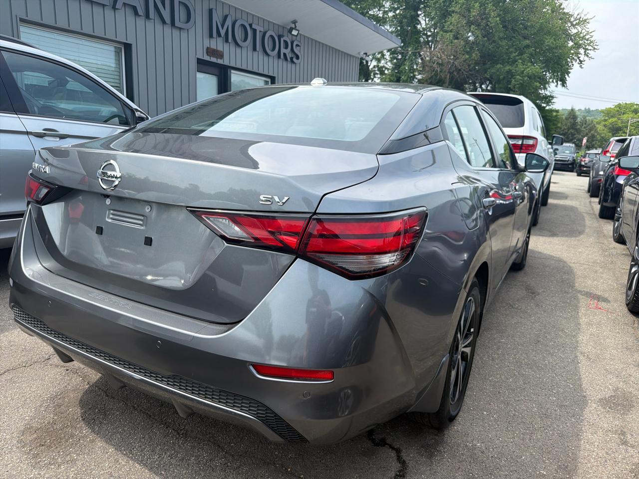 Nissan Sentra SV CVT 2022
