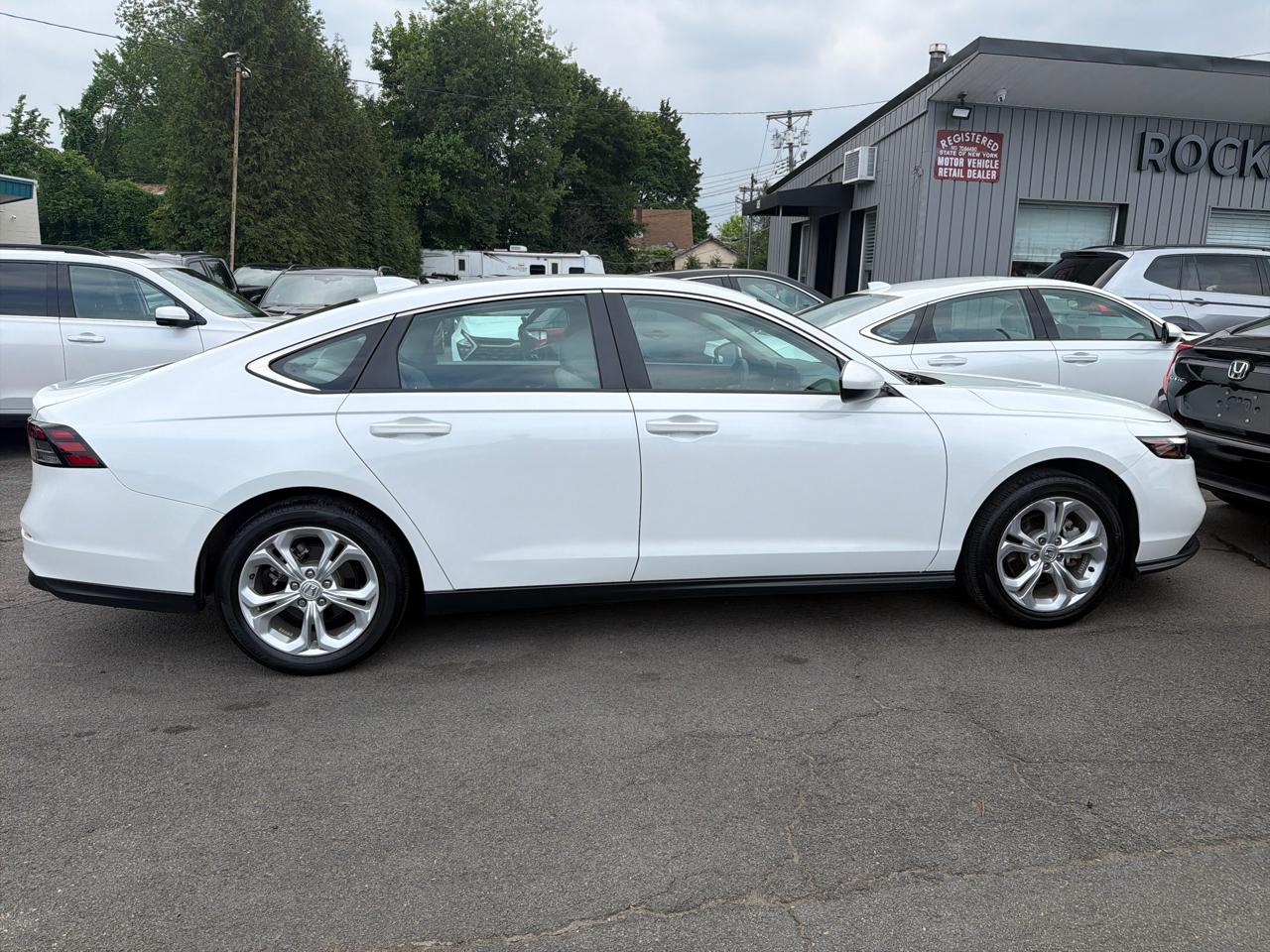 Honda Accord Sedan LX CVT 2023