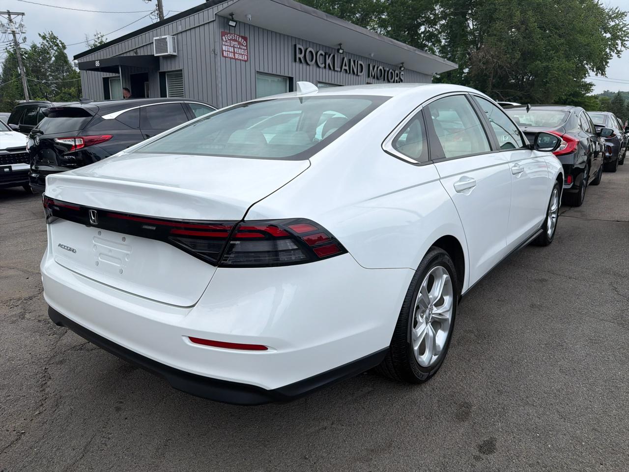 Honda Accord Sedan LX CVT 2023