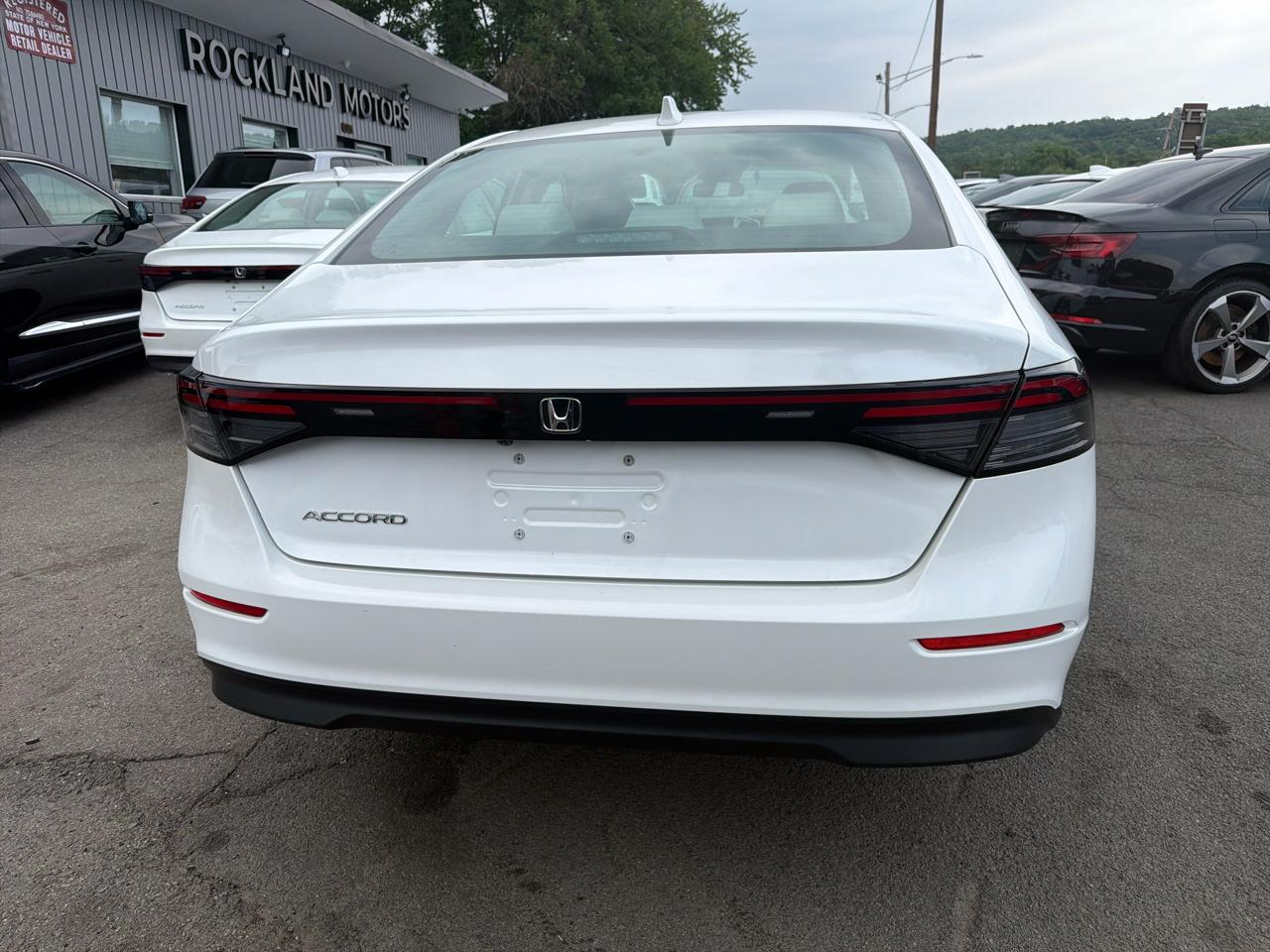 Honda Accord Sedan LX CVT 2023