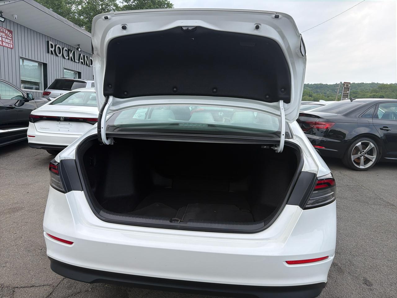 Honda Accord Sedan LX CVT 2023