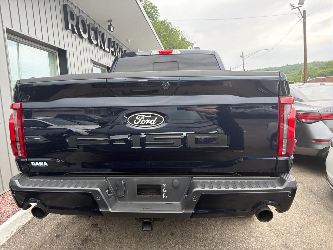 Ford F-150 Lariat SuperCrew 4WD 2025