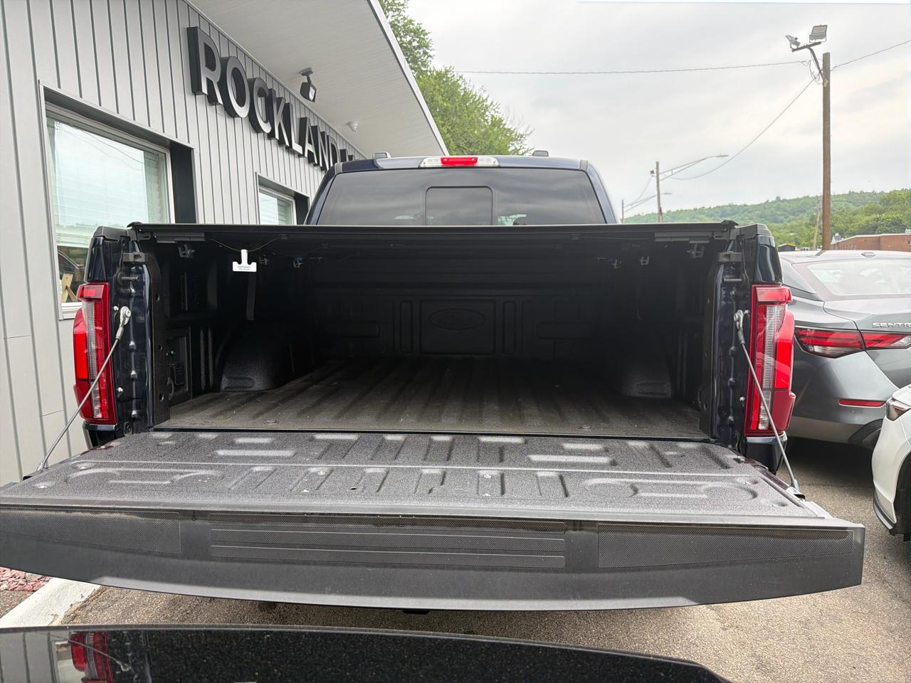 Ford F-150 Lariat SuperCrew 4WD 2025
