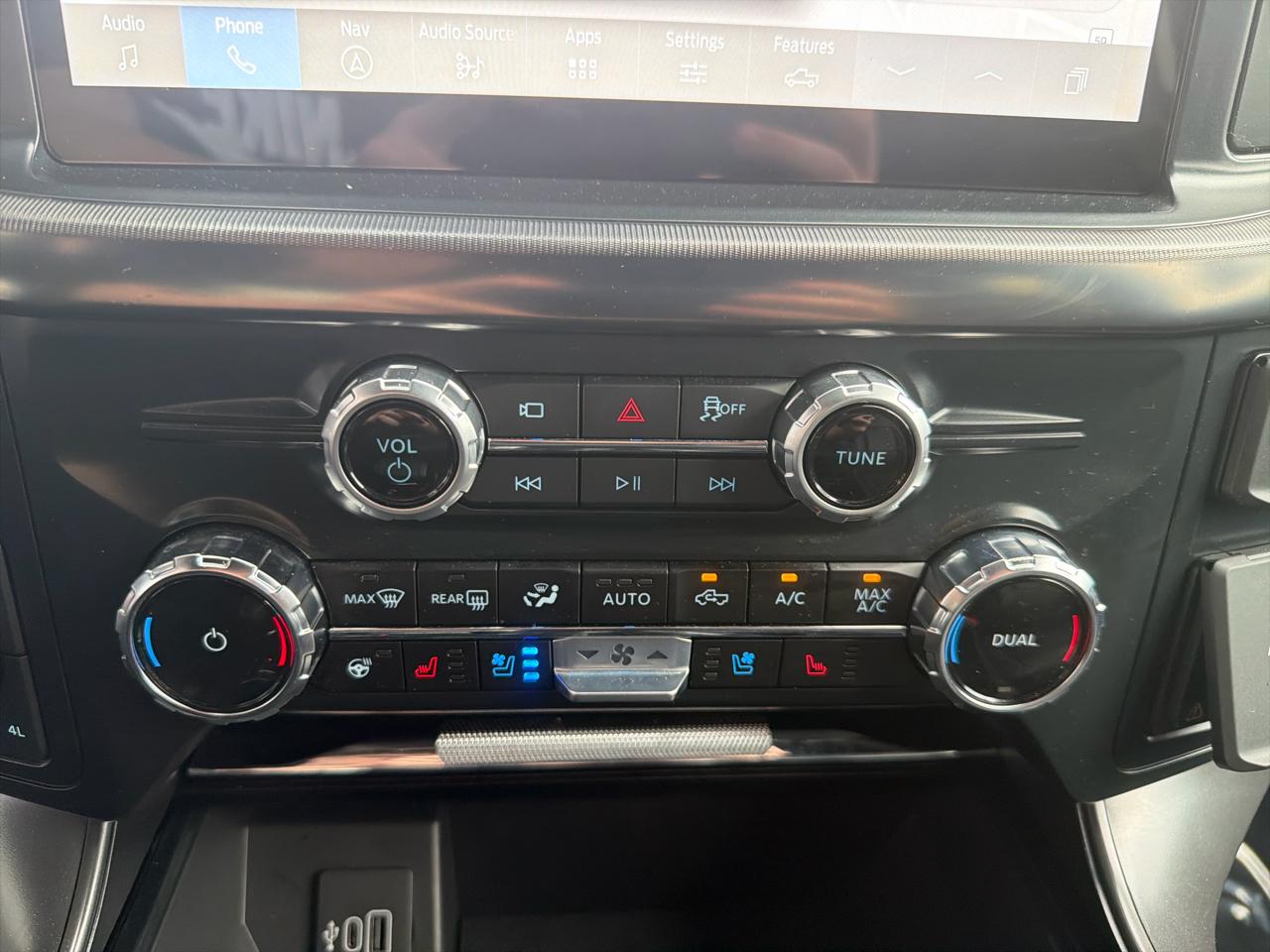 Ford F-150 Lariat SuperCrew 4WD 2025