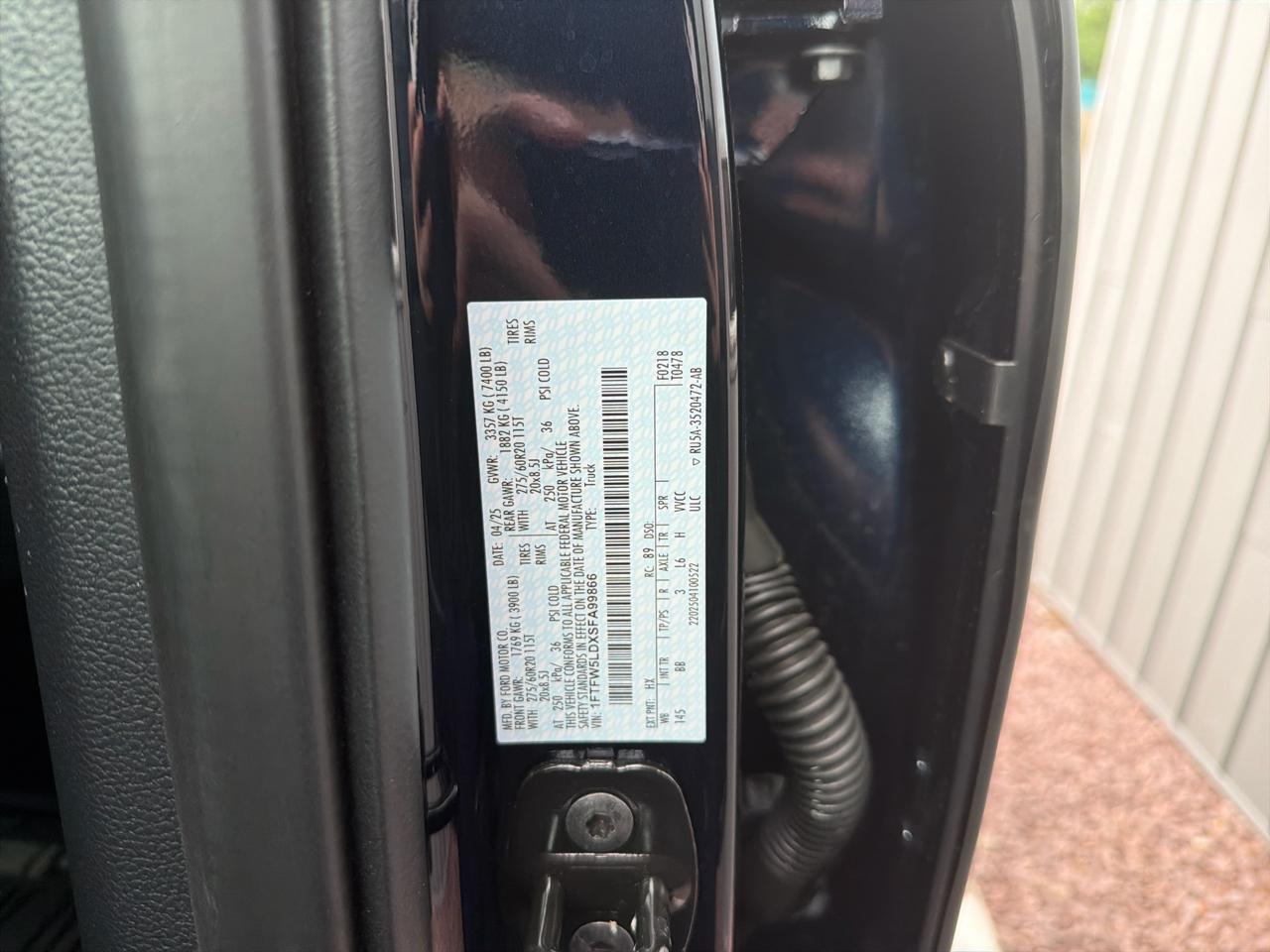 Ford F-150 Lariat SuperCrew 4WD 2025