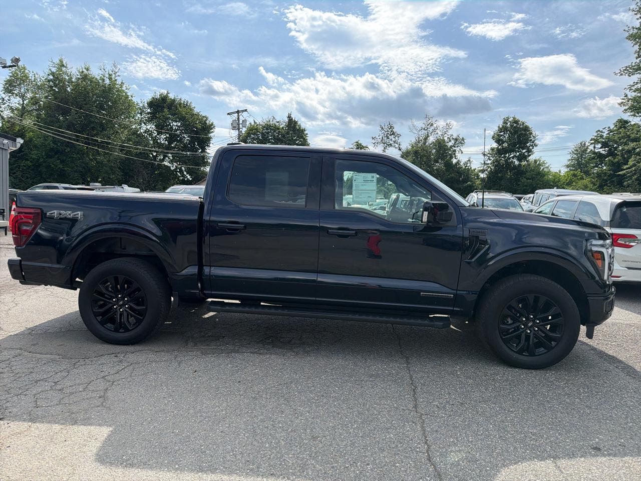 Ford F-150 Lariat SuperCrew 4WD 2025