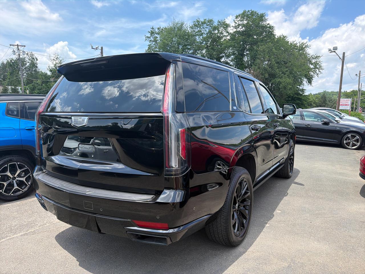 Cadillac Escalade 4WD 4dr Sport Platinum 2024