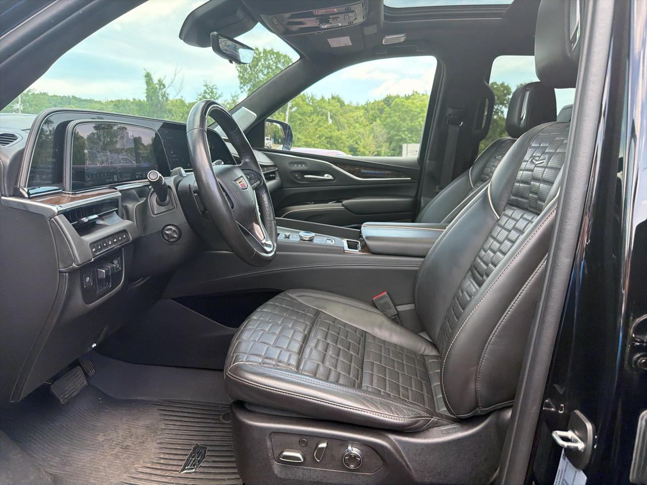 Cadillac Escalade 4WD 4dr Sport Platinum 2024