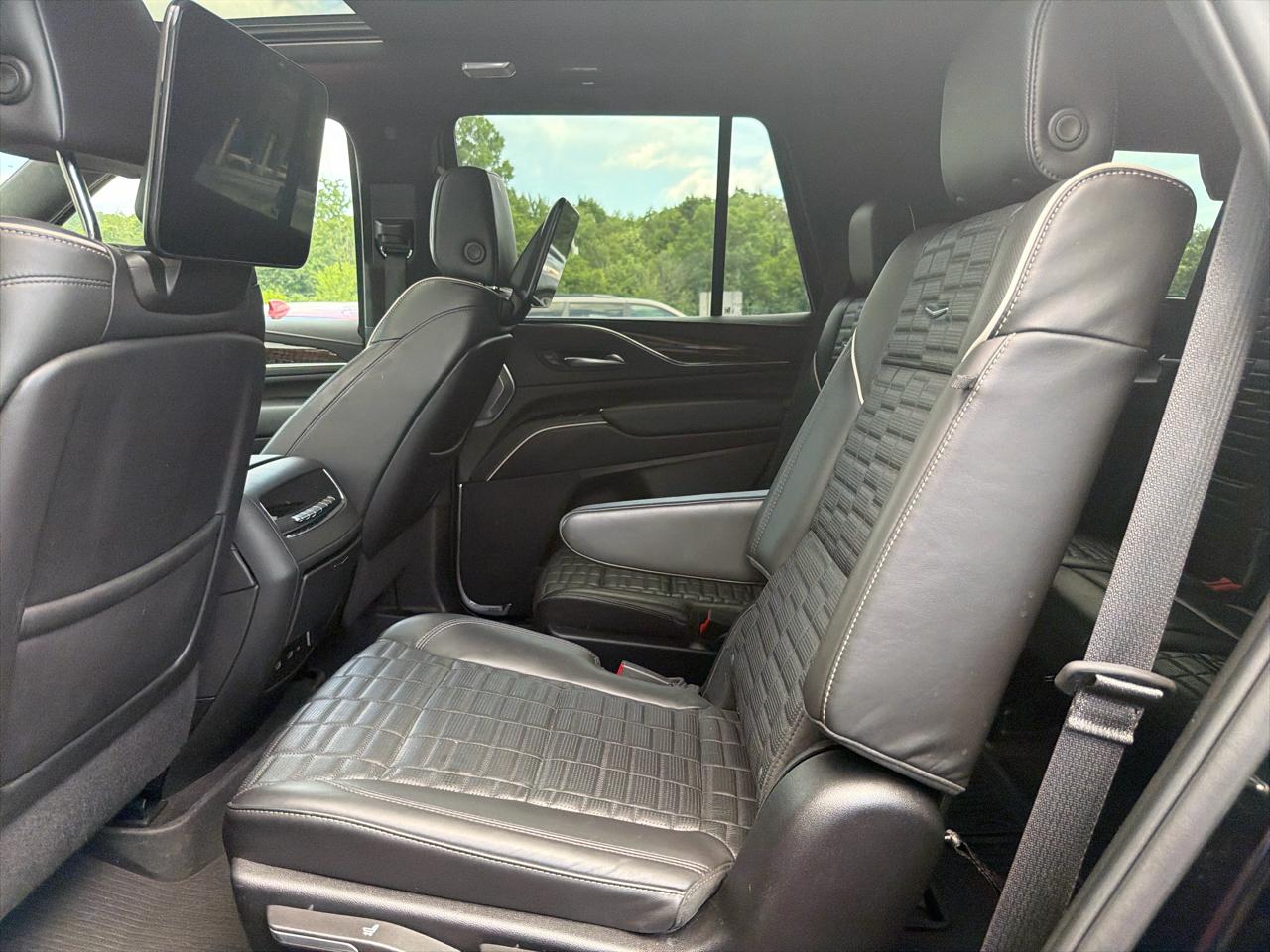 Cadillac Escalade 4WD 4dr Sport Platinum 2024