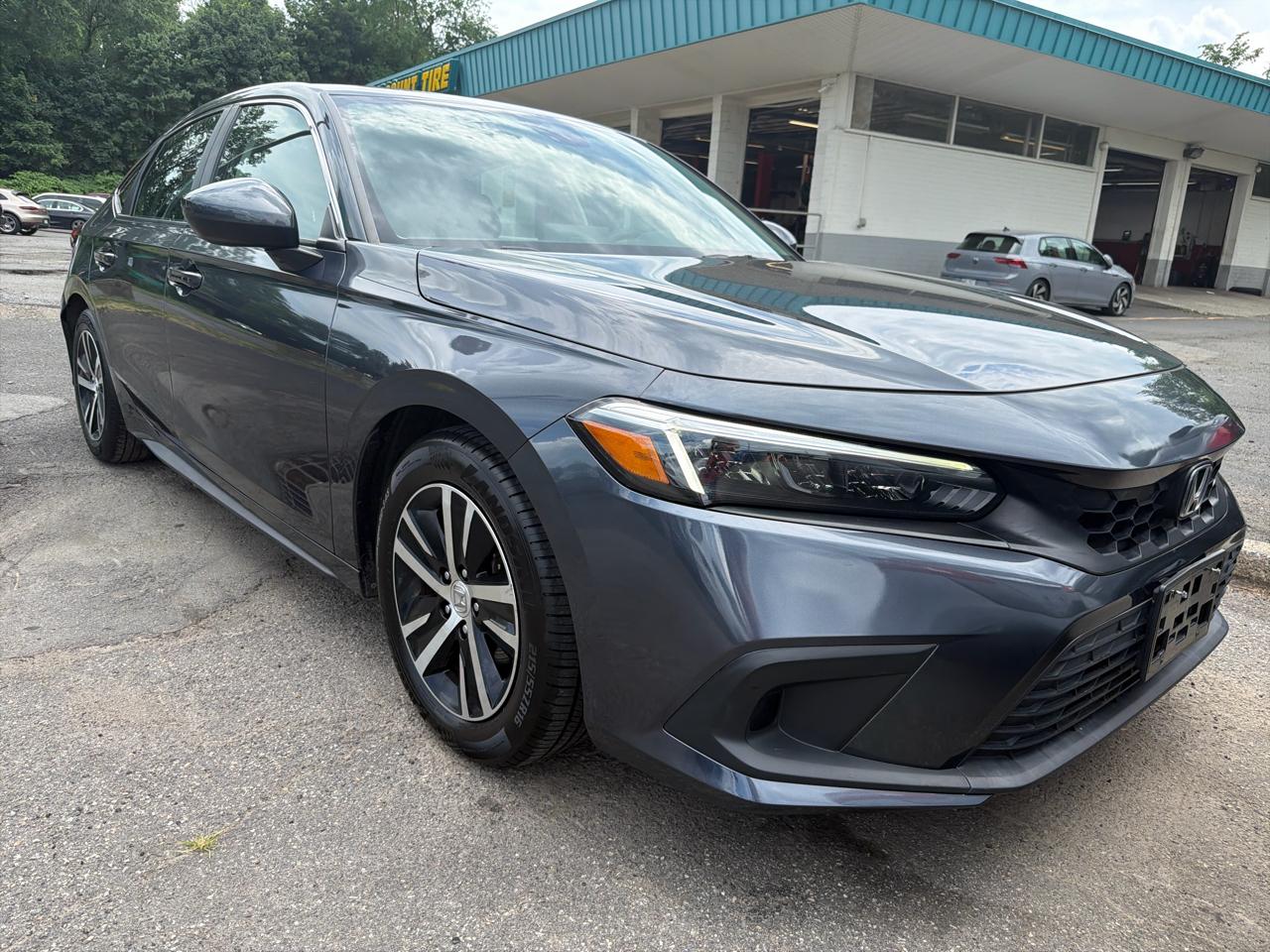 Honda Civic Hatchback LX CVT 2023