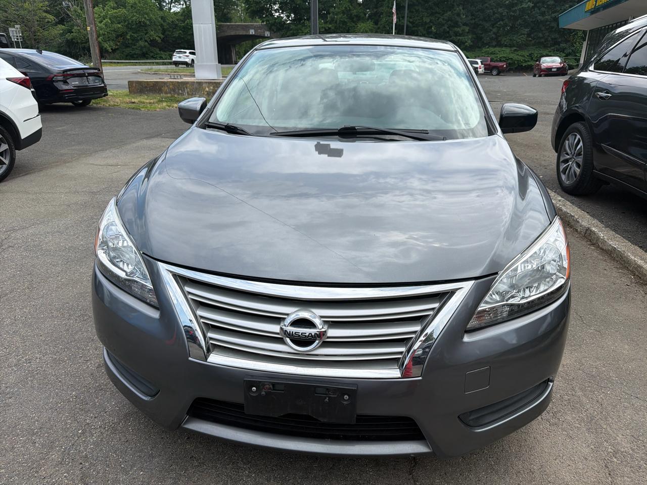 Nissan Sentra 4dr Sdn I4 CVT SV 2015