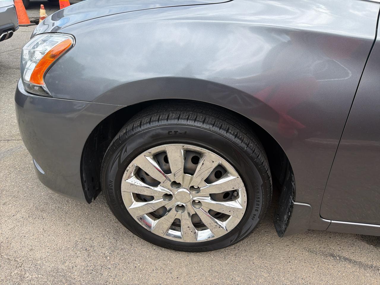 Nissan Sentra 4dr Sdn I4 CVT SV 2015