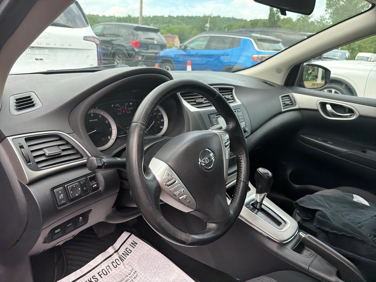 Nissan Sentra 4dr Sdn I4 CVT SV 2015