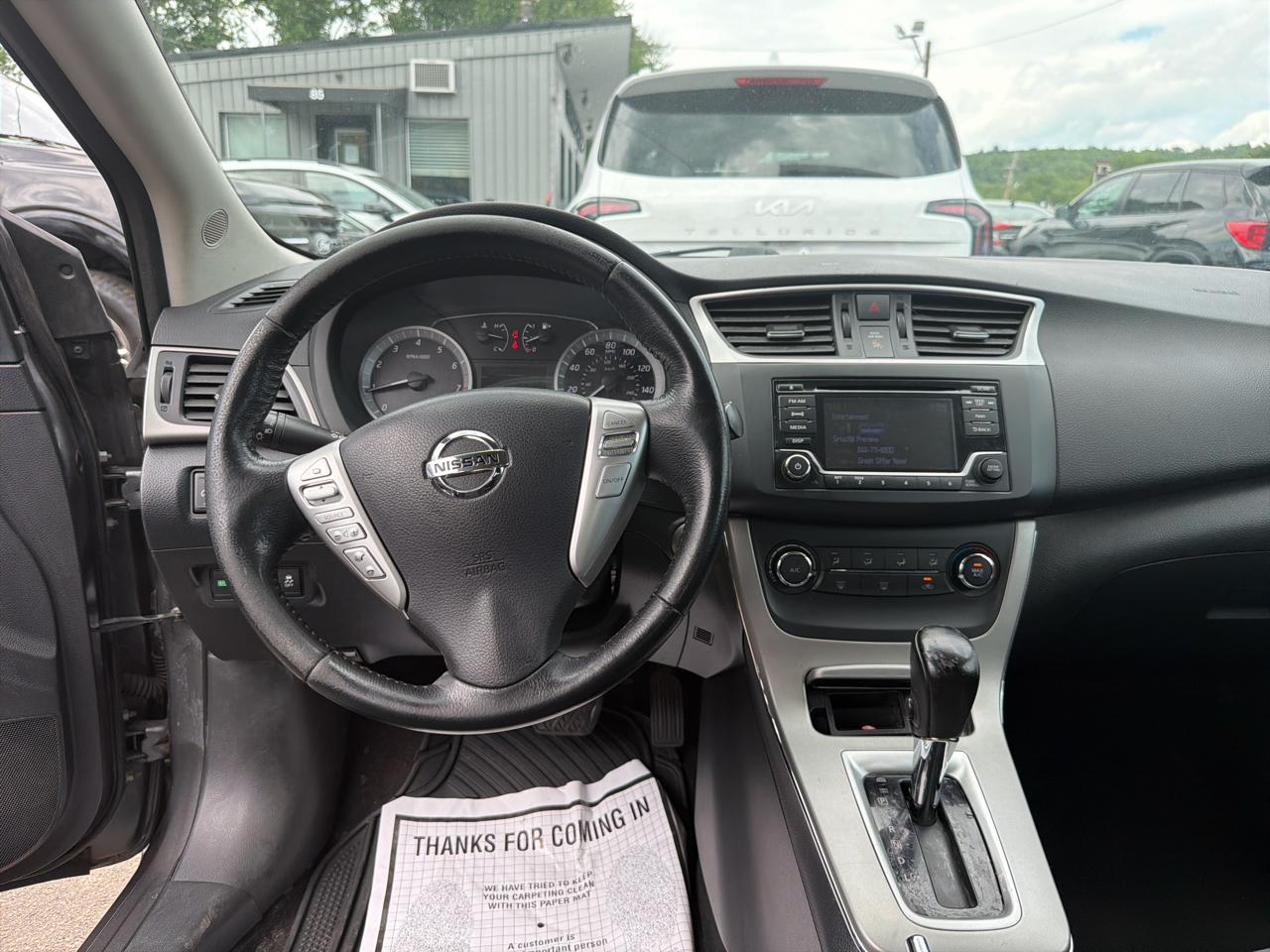 Nissan Sentra 4dr Sdn I4 CVT SV 2015