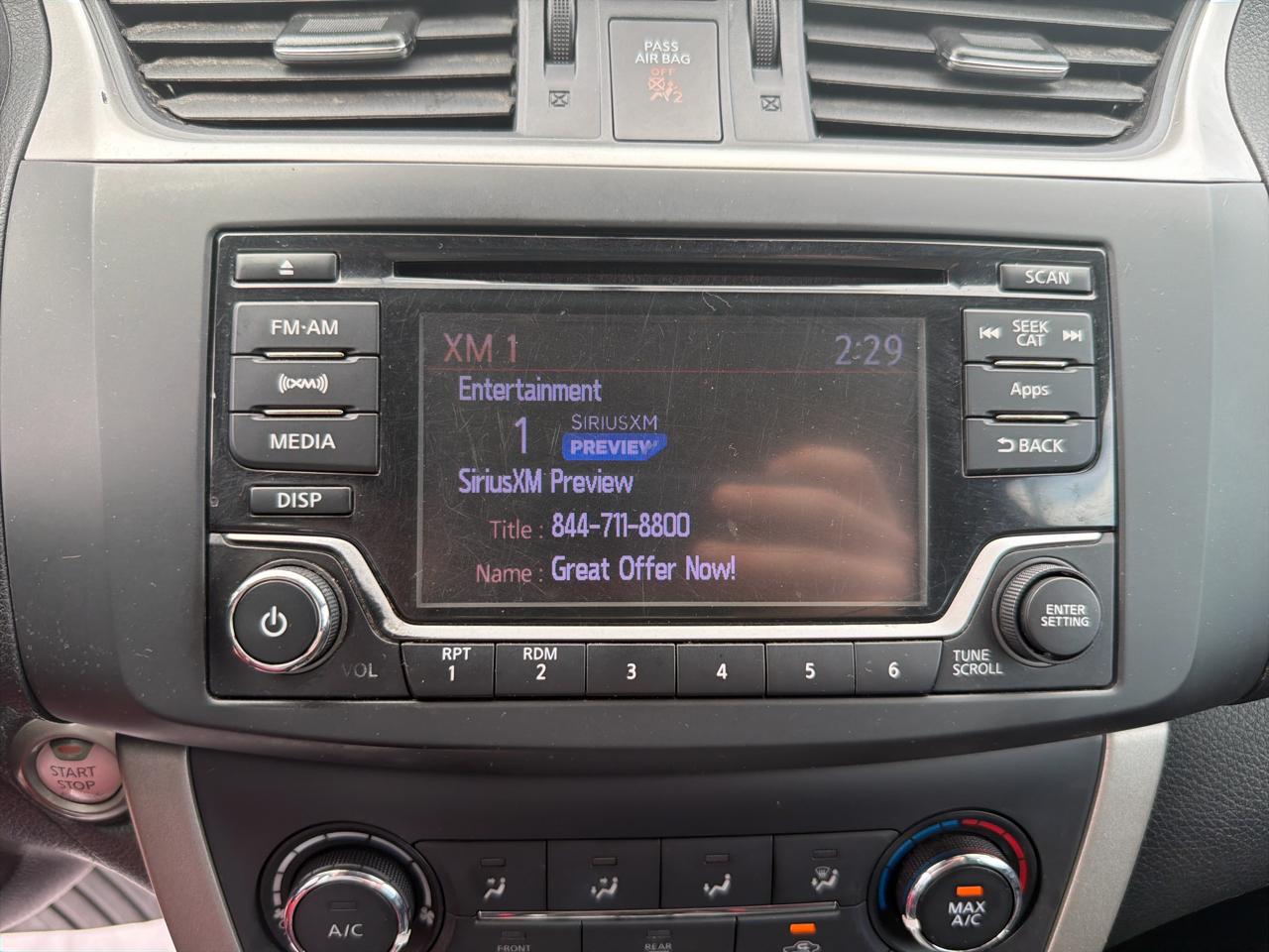 Nissan Sentra 4dr Sdn I4 CVT SV 2015