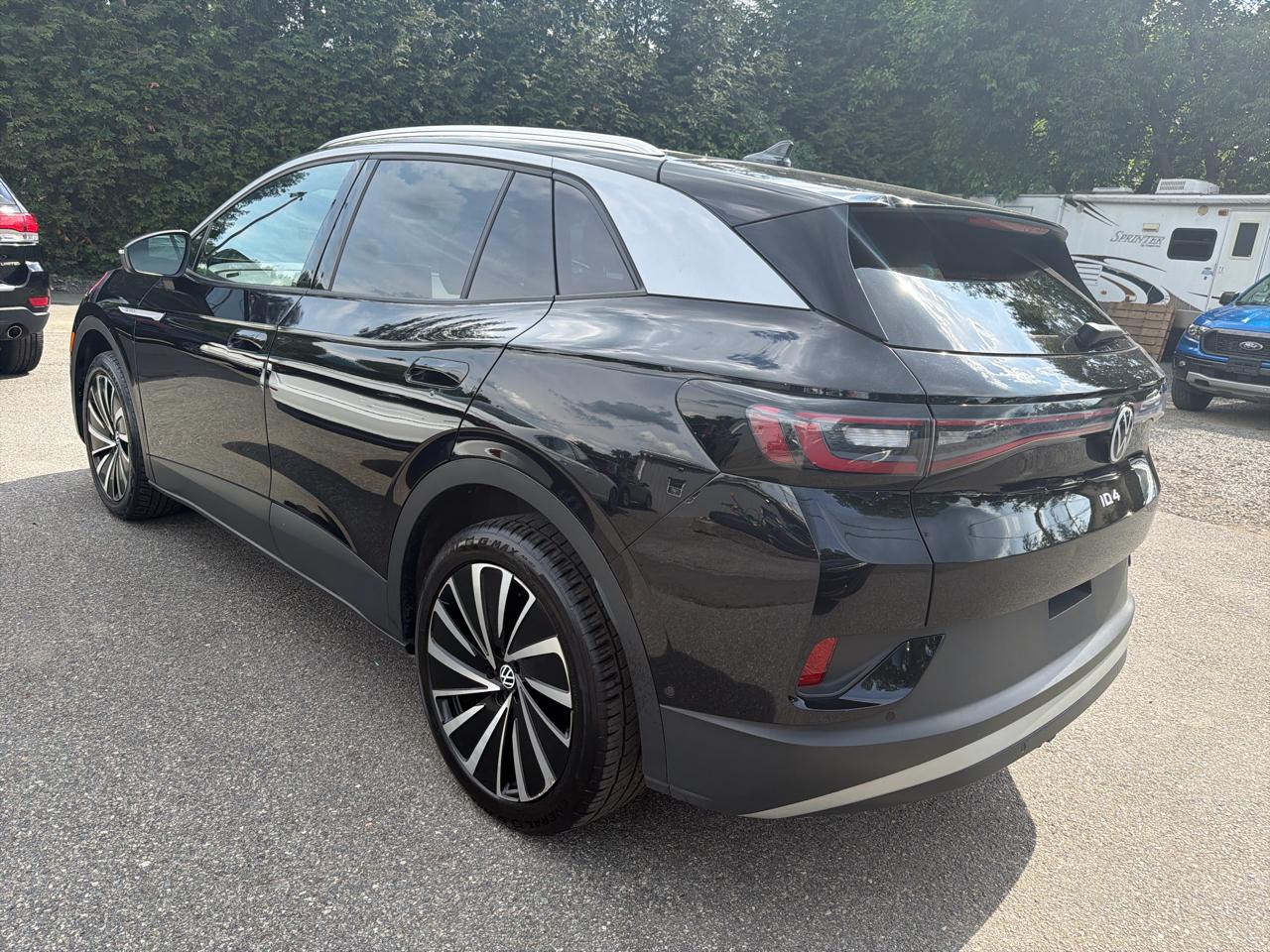 Volkswagen ID.4 Pro S Plus AWD w/SK On Battery 2023
