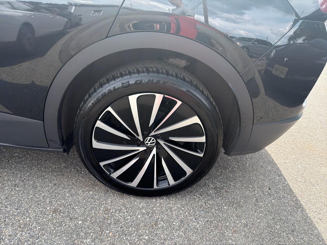 Volkswagen ID.4 Pro S Plus AWD w/SK On Battery 2023
