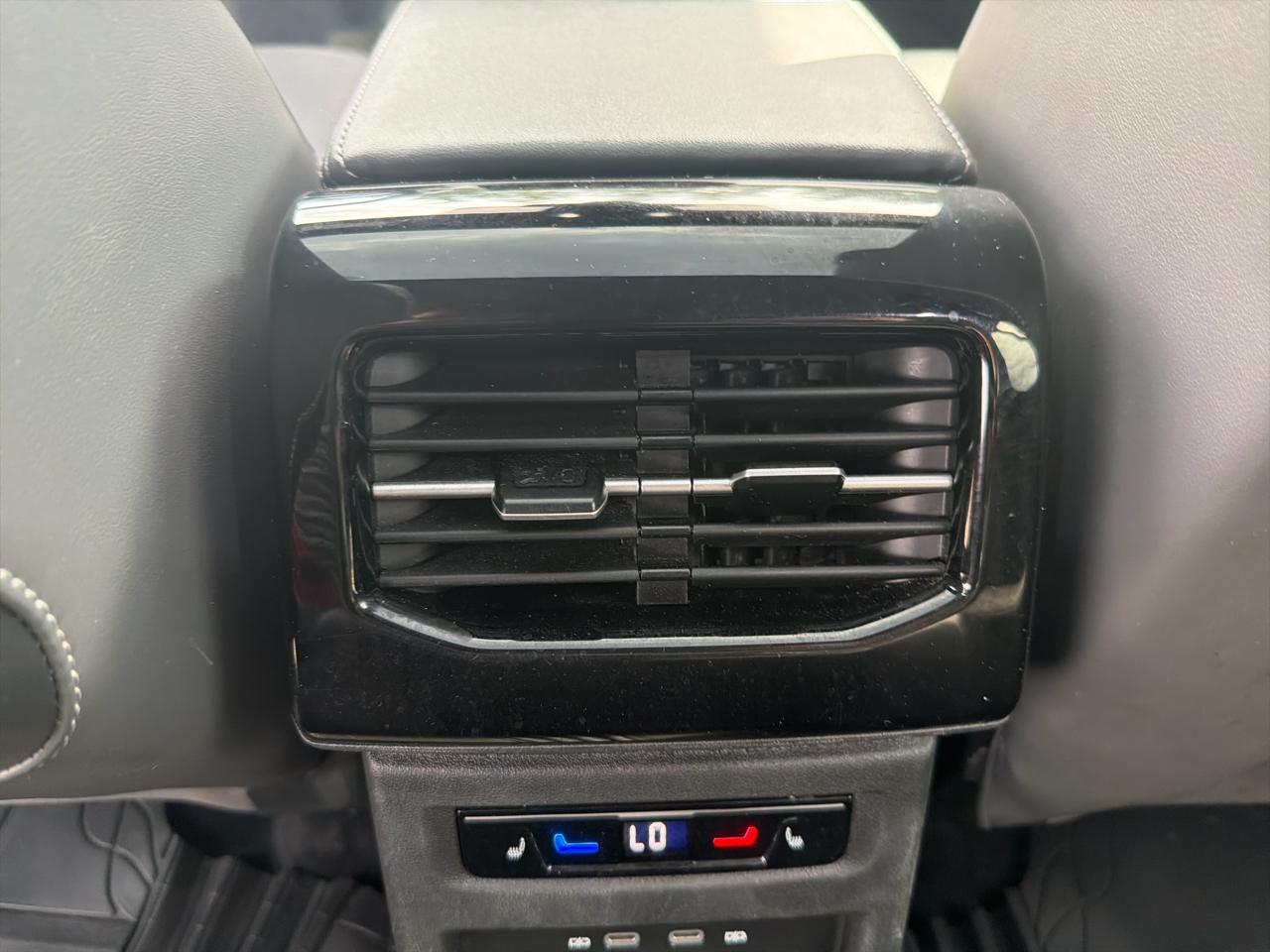 Volkswagen ID.4 Pro S Plus AWD w/SK On Battery 2023