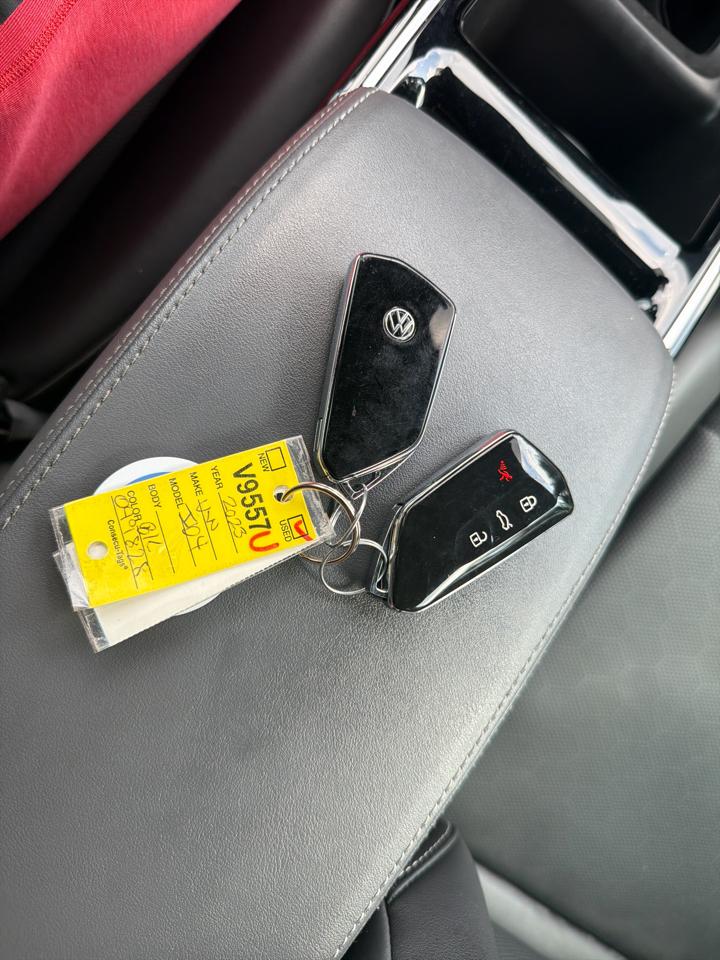 Volkswagen ID.4 Pro S Plus AWD w/SK On Battery 2023