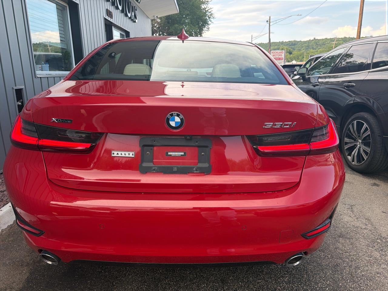 BMW 3 Series 330i xDrive Sedan North America 2022