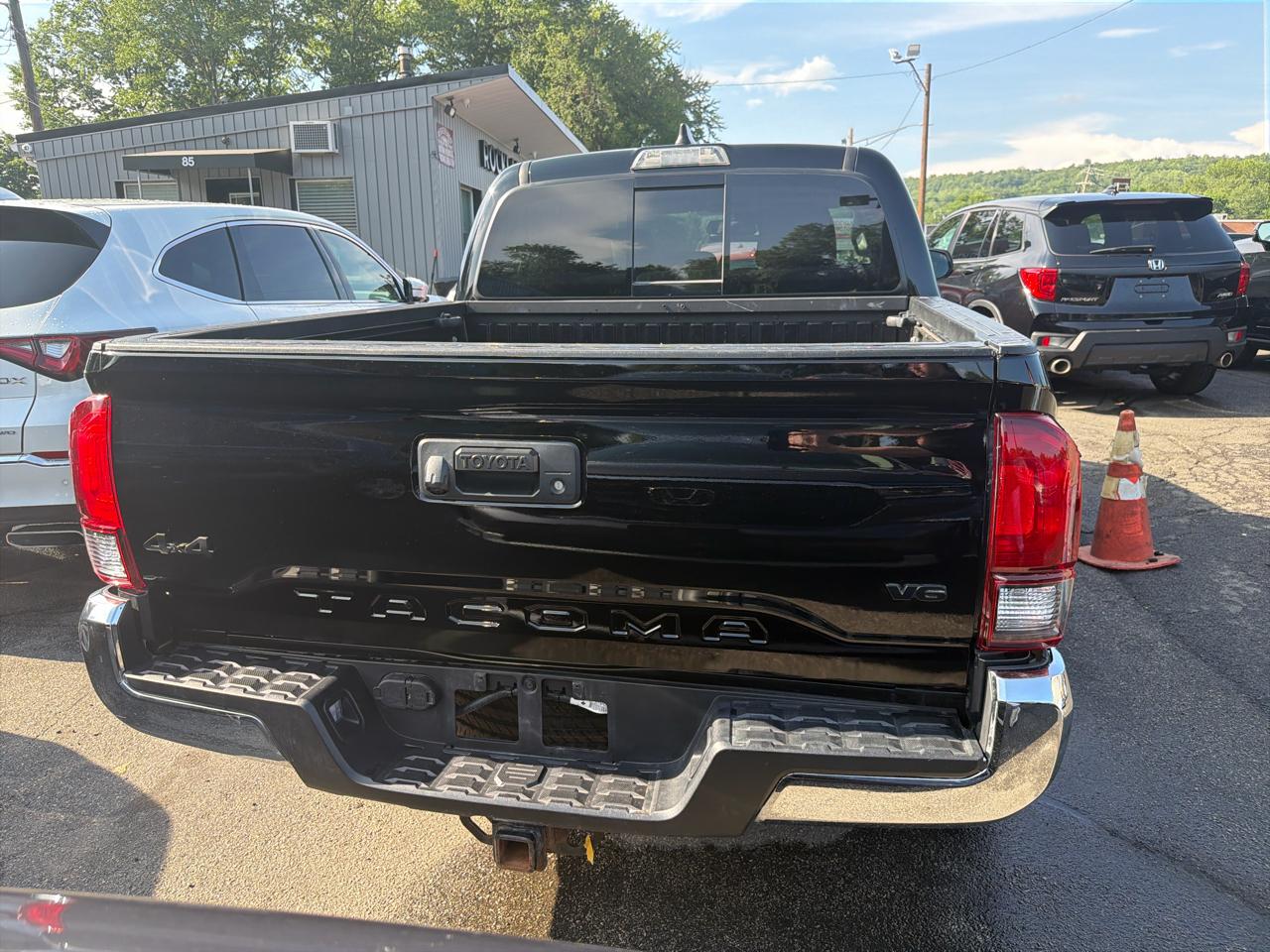 Toyota Tacoma 4WD  2023