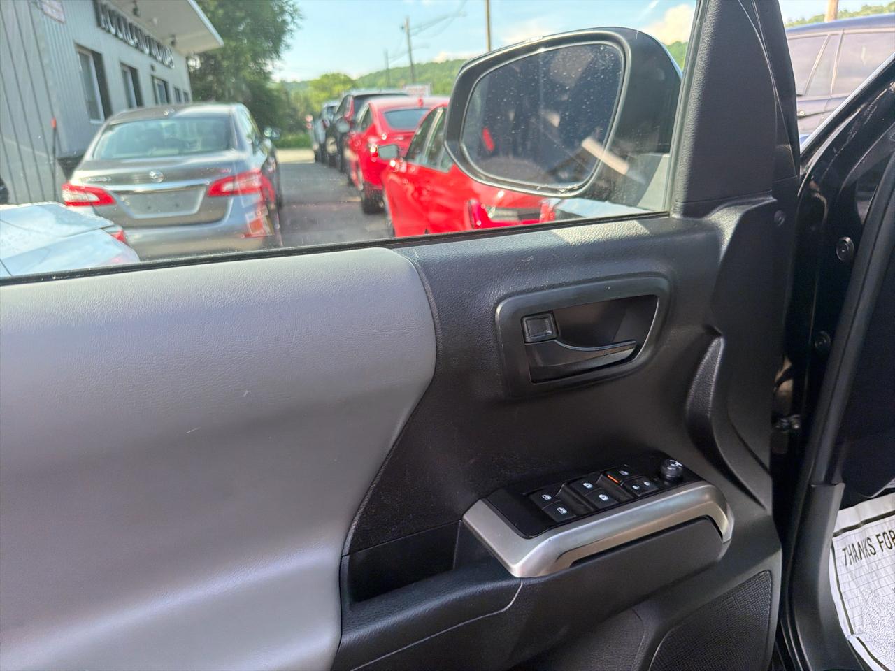 Toyota Tacoma 4WD  2023