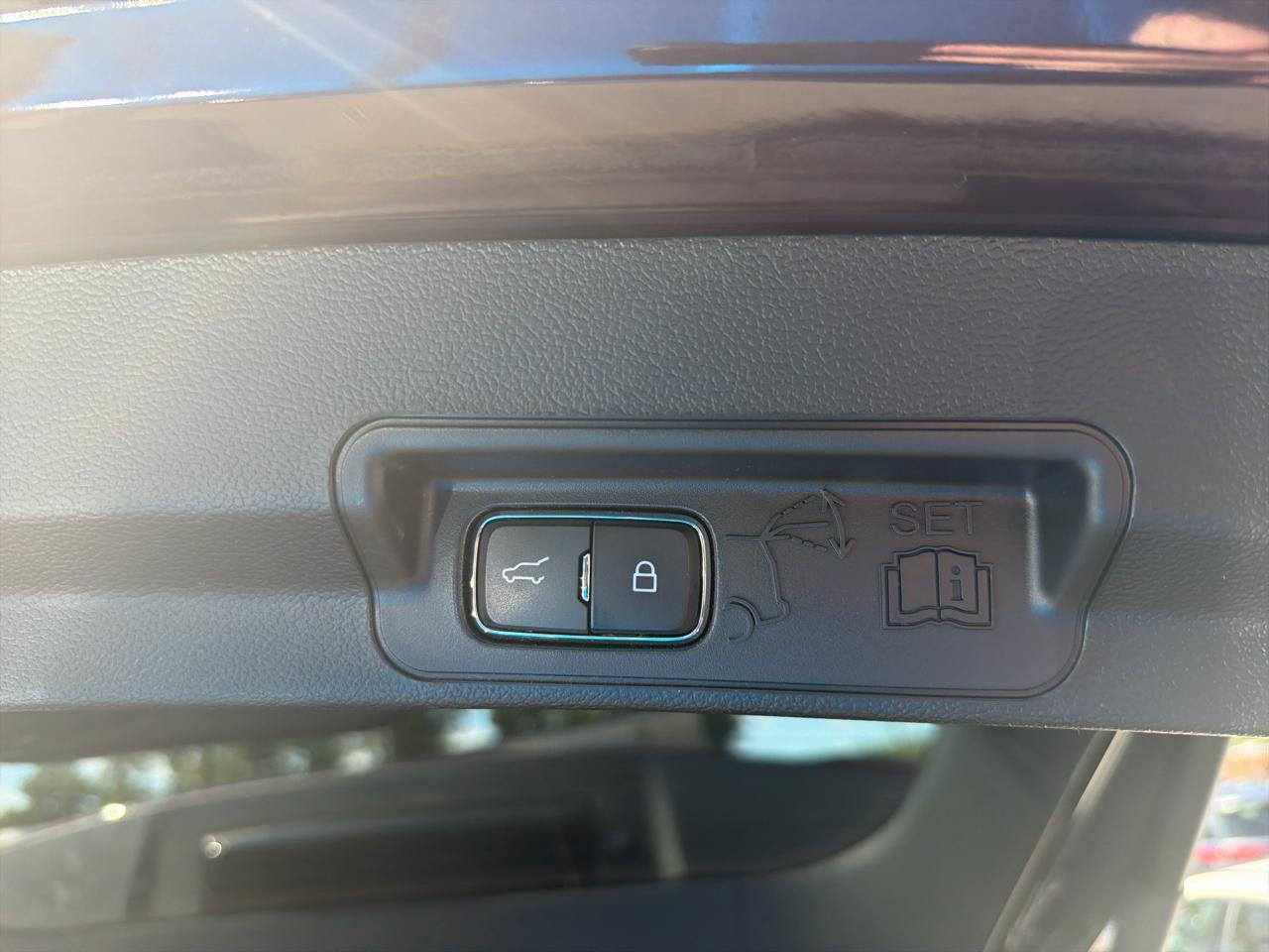 Ford Explorer XLT 4WD 2023