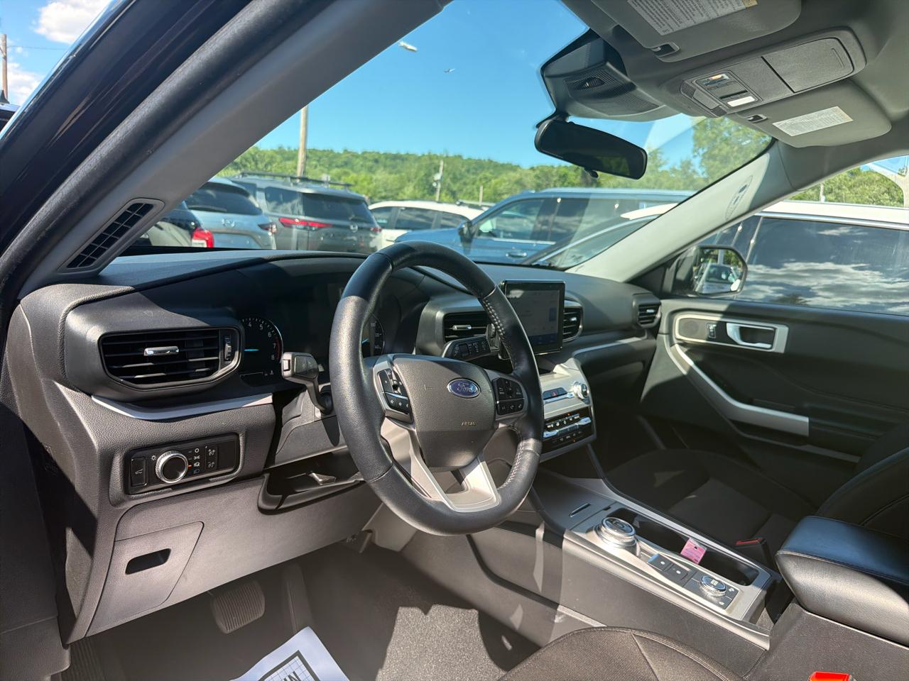 Ford Explorer XLT 4WD 2023