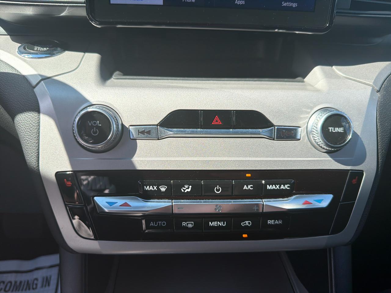 Ford Explorer XLT 4WD 2023