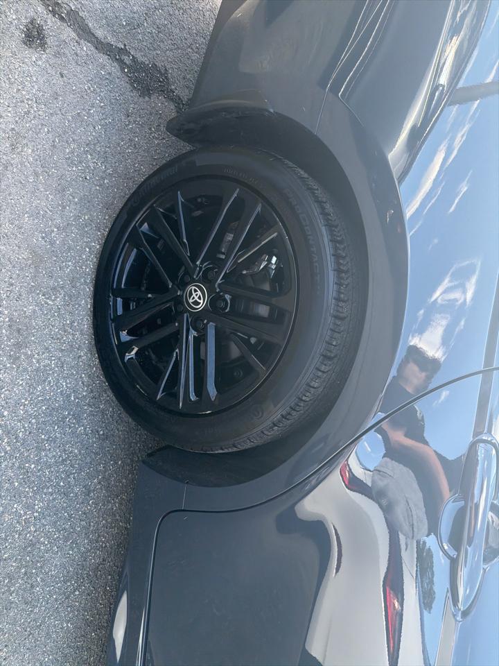 Toyota Camry XLE AWD (Natl) 2025