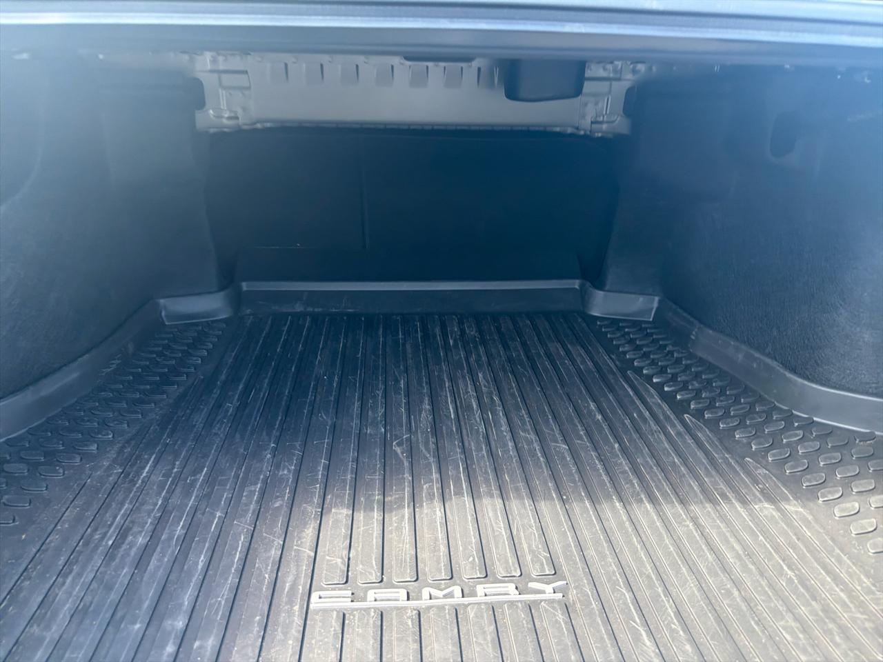 Toyota Camry XLE AWD (Natl) 2025