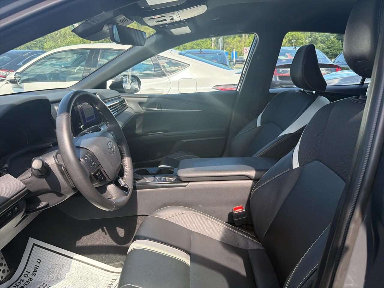 Toyota Camry XLE AWD (Natl) 2025